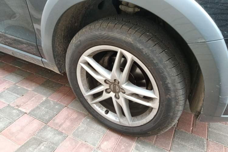 Used Audi Q5 2017 Plus 40 TFSI Technology Model