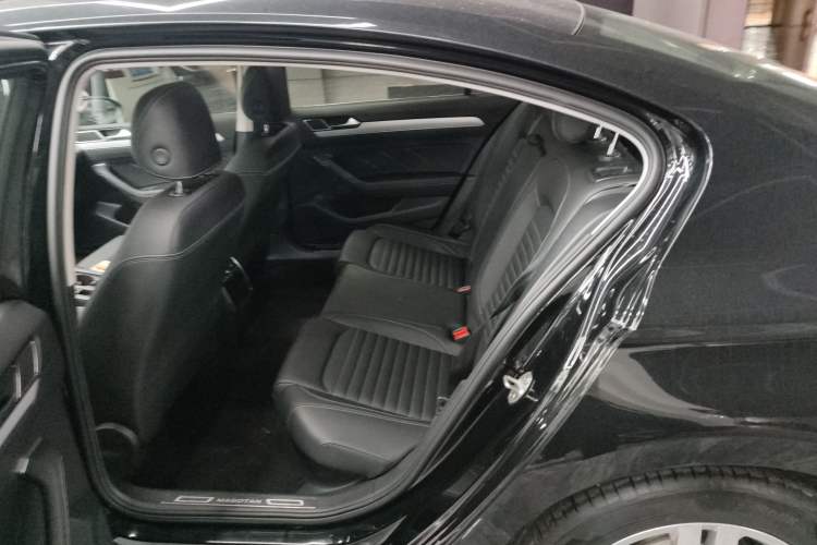 Used Volkswagen Magotan 2025 Zhongxiang Version 280TSI DSG Comfort Edition