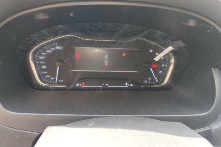 Used SAIC MAXUS G10 2021 2.0T Manual Elite Edition Diesel 9-Seater Instrument Cluster
