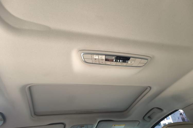 Used Buick GL8 2018 ES 28T Comfort Model China VI Standard
