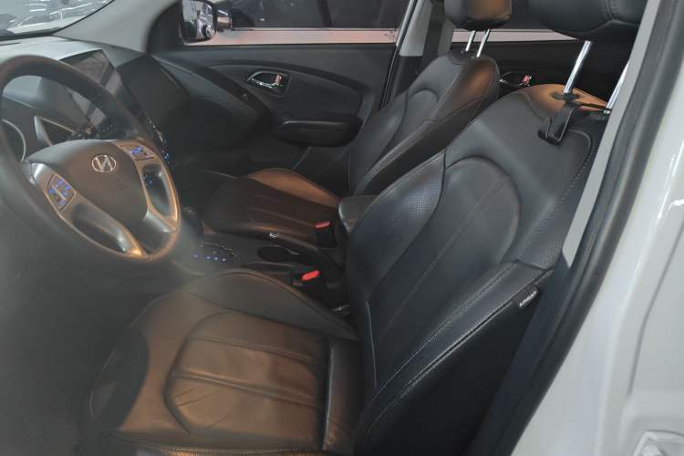 Used Hyundai ix35 2015 2.0L Automatic 2WD Smart Type China IV
