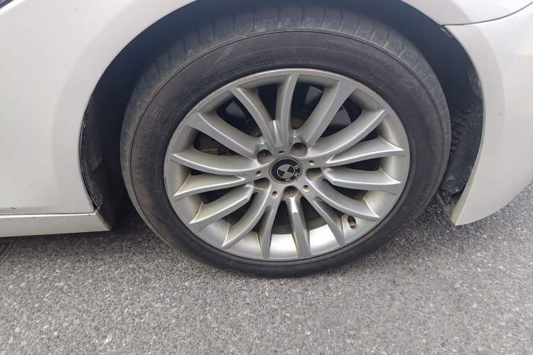 Used BMW 5 Series 2014 525Li Luxury Design Package
