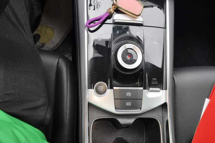 Used Kia Sportage (Chinese Domestic Model) 2023 2.0T Two-Wheel-Drive Prestige Edition
