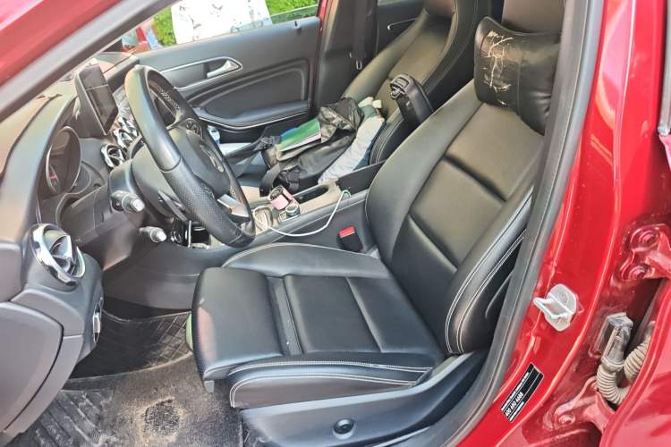 Used Mercedes-Benz GLA 2017 GLA 200 Sport Edition Left Front Seat