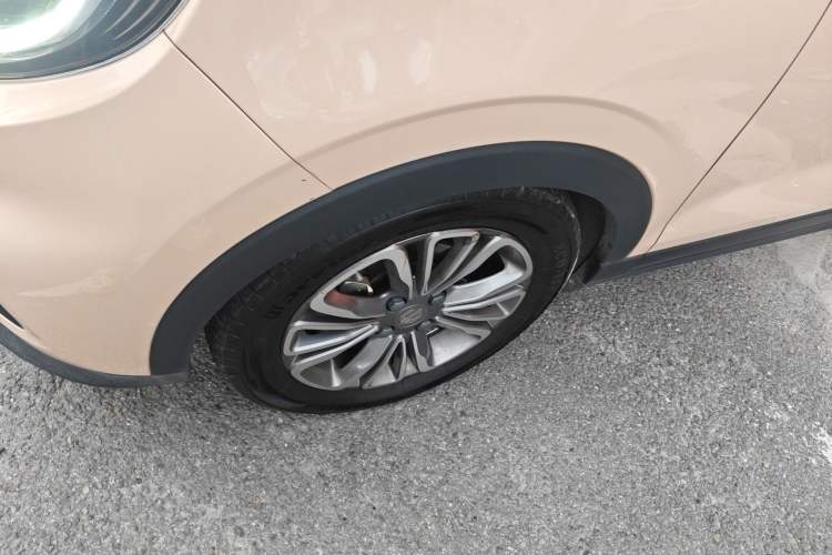 Used Leapmotor T03 2021 400 Comfort Edition Left Front Wheel Hub