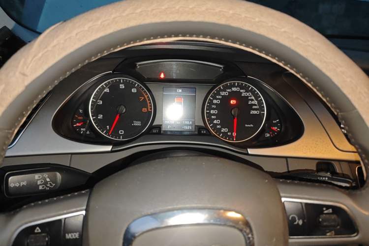 Used Audi A4L 2011 2.0 TFSI Luxury Model