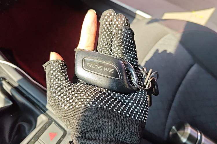 Used Roewe i5 2023 1.5L Manual Comfort Edition
