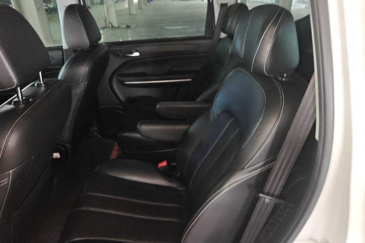 Used GAC Trumpchi M6 2021 270T DCT Luxury Edition (7-seater) Left Rear Seat