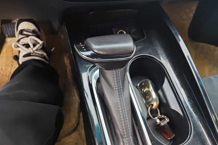 Used Buick Velite 6 2020 Plug-in Hybrid Connected Smart Model