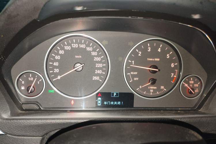 Used BMW 3 Series 2016 316Li Fashion Model
