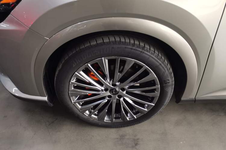 Used Lexus RX New Energy 2023 450h+ Four-Wheel Drive Enjoyment Edition Left Front Wheel Hub