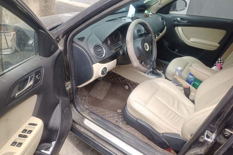 Used Volkswagen Lavida 2011 1.4 TSI DSG Prestige Edition Driver Seat