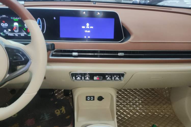 Used ORA Good Cat 2021 500km Long-Range Poseidon Edition Lithium-Ion Battery