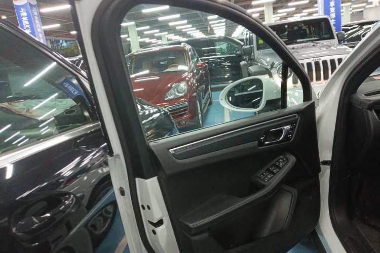 Used Porsche Macan 2017 Macan 2.0T