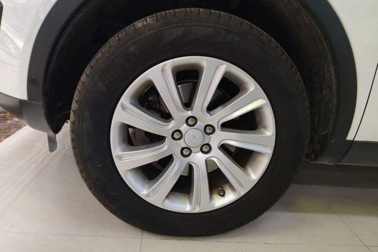 Used Land Rover Discovery Sport 2019 240 PS SE Version China V Standard