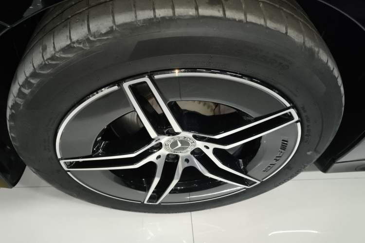 Used Mercedes-Benz E-Class 2025 Refresh E 300 Fashion Edition Sport Version
