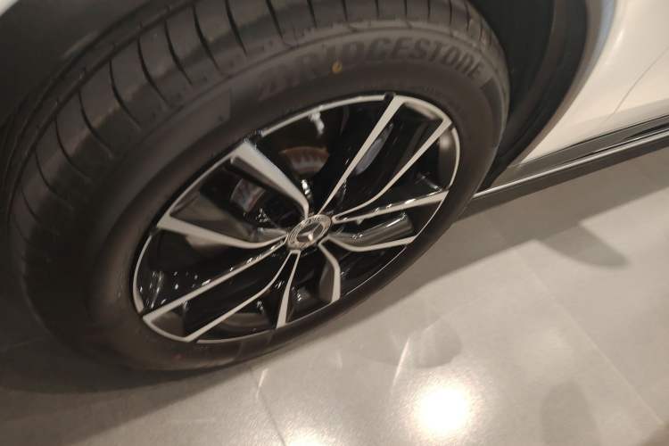 Used Mercedes-Benz GLC 2022 GLC 260 L 4MATIC Luxury Model