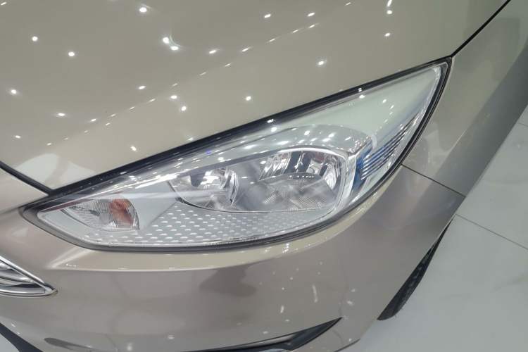 Used Ford Focus 2015 Sedan EcoBoost 180 Automatic Elite Model