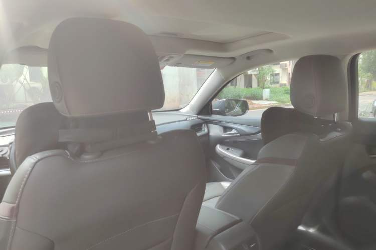 Used Chevrolet Malibu 2018 530T Automatic Fashion Edition Headliner