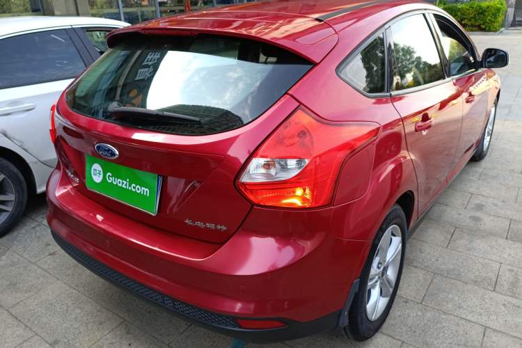 Used Ford Focus 2012 Hatchback 1.6L Automatic Fashion Edition
