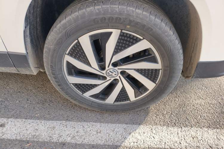 Used Volkswagen Tharu New Energy 2021 Panoramic Deluxe Edition Right Front Wheel Hub