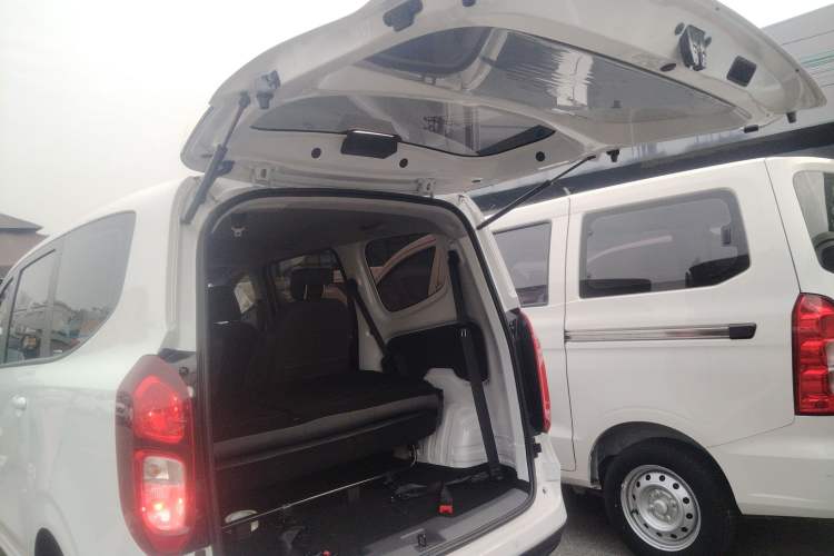 Used Wuling Hongguang New Energy 2025 Extended-Range Hybrid 50KM Comfort Version
