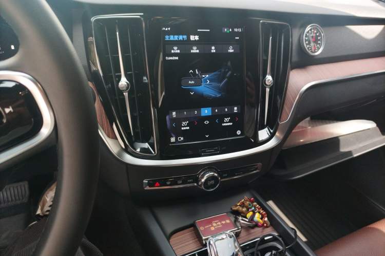 Used Volvo S60 2023 B4 Zhiyuan Luxury Edition