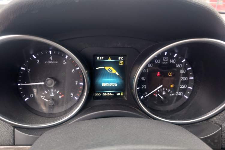 Used Haval H8 2015 2.0T Two-Wheel-Drive Luxury Version