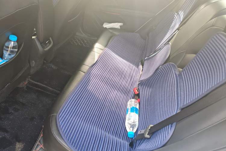 Used Chevrolet Monza 2020 Light Hybrid RS 330T Automatic Comfort Edition Left Rear Seat