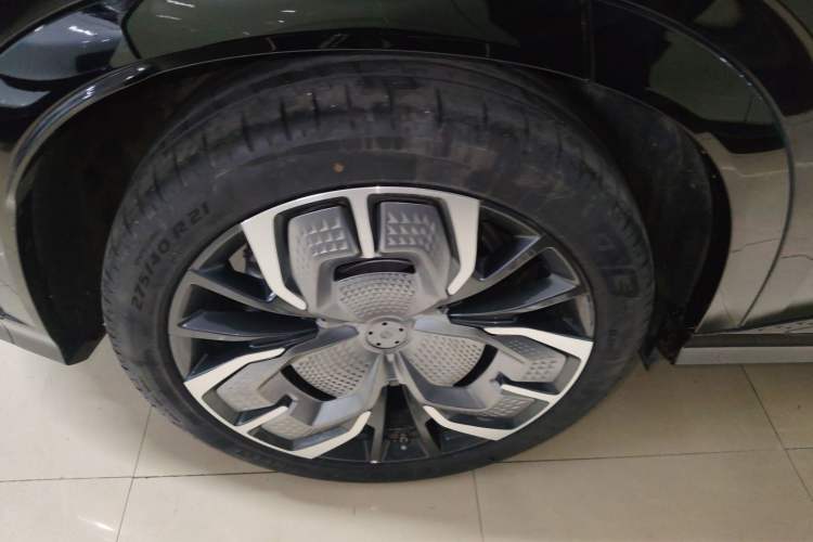 Used Hongqi Tiangong 08 2025 680 Ultra Four-Wheel-Drive Version Exterior 5