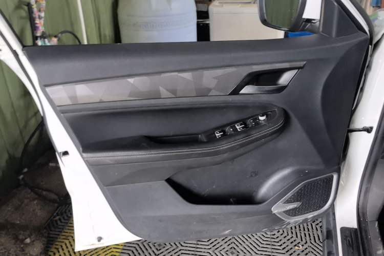 Used Geely Auto Vision X6 2021 PRO 1.4T Manual Luxury Model
