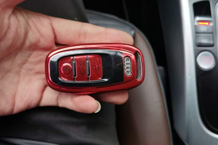 Used Audi Q5 2017 40 TFSI Ambition Edition Vehicle Key