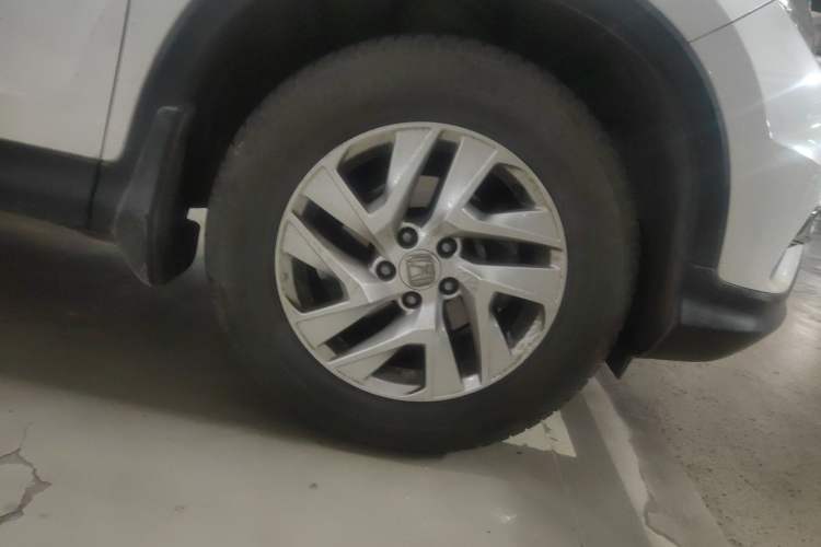 Used Honda CR-V 2015 2.4L two-wheel drive luxury version
