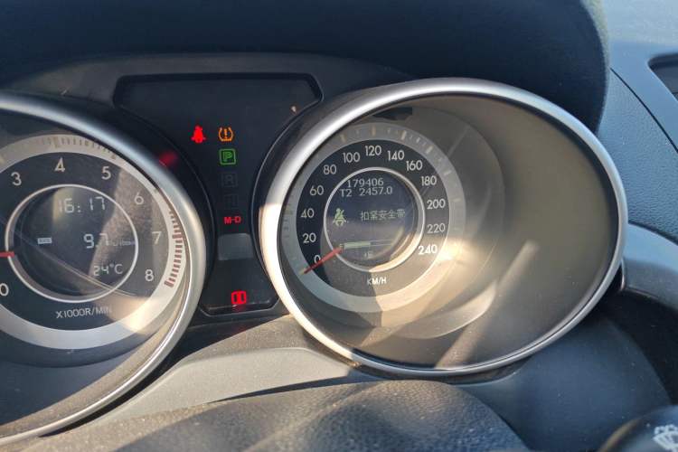 Used Bestune X80 2015 2.0L automatic luxury version
