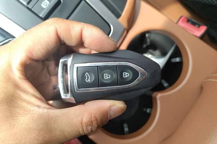 Used Zotye SR9 2017 2.0T Manual "Ultimate Road" Edition Vehicle Key