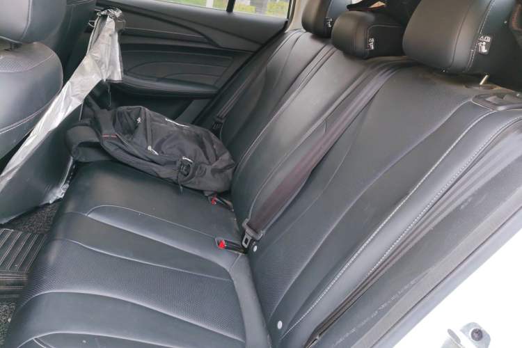 Used Roewe i5 2019 1.5L Manual 4G Connectable Langhao Edition
