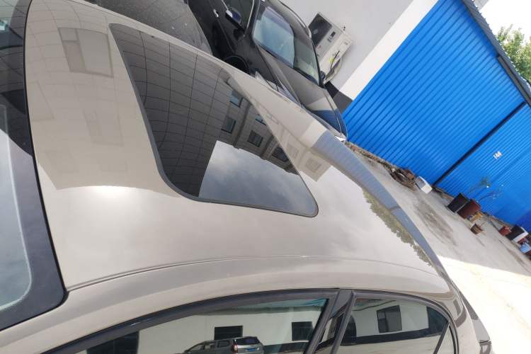 Used Volkswagen Sagitar 2014 Revised Version 1.6L Manual Comfort Edition
