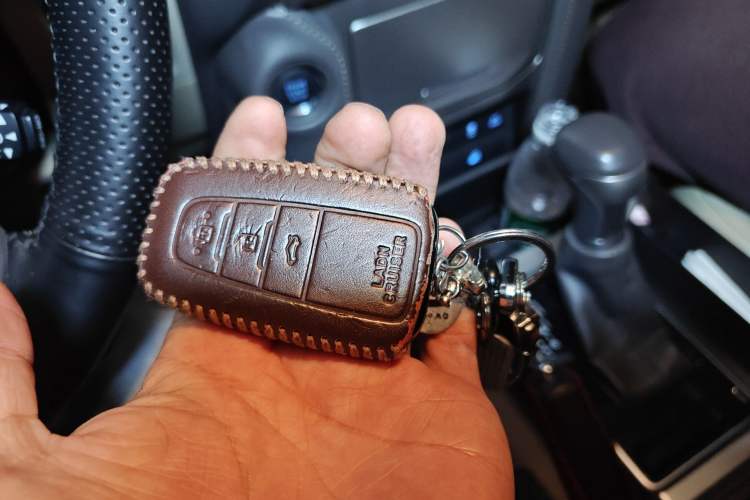 Used Toyota Prado 2018 3.5L Automatic TX-L NAVI Vehicle Key