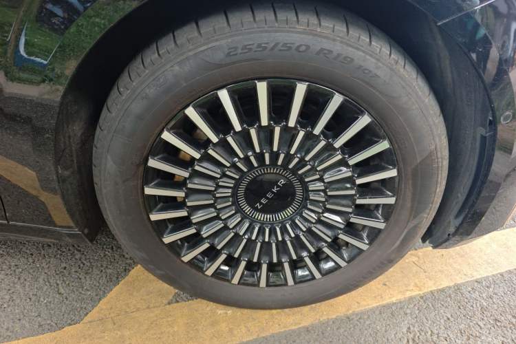 Used Zeekr 009 2022 WE Edition
