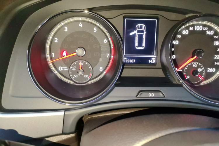 Used Volkswagen Teramont 2017 530 V6 Four-Wheel Drive Luxury Edition Odometer Close Up