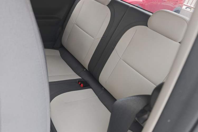 Used Geely Galaxy Panda 2024 200km Panda Kart Left Rear Seat