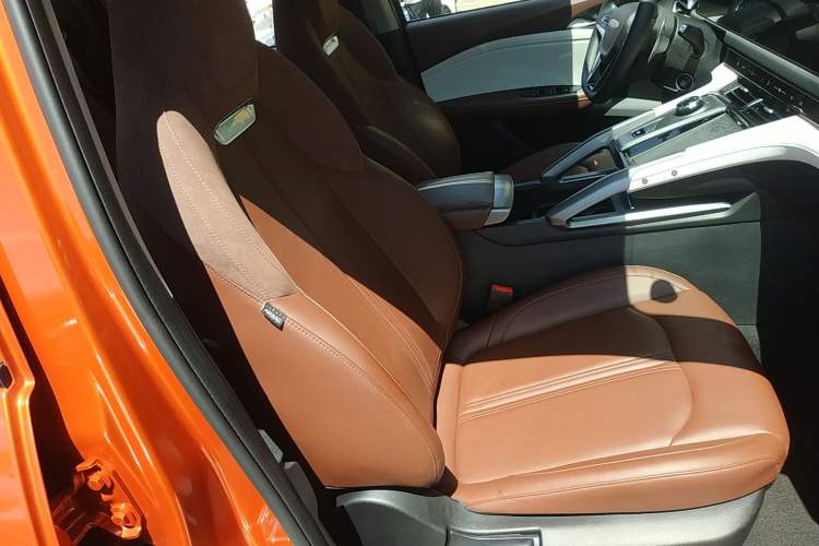 Used SAIC MAXUS Xingji 2023 Starry H 2.0T Automatic Diesel Dual-Turbo All-Wheel Drive Luxury Edition Long Wheelbase
