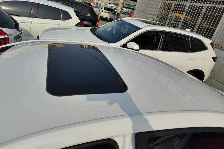 Used Roewe i5 2023 1.5L CVT Luxury Edition
