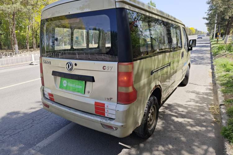 Used Dongfeng Xiaokang C37 2012 1.4L Standard Edition DK13-06

