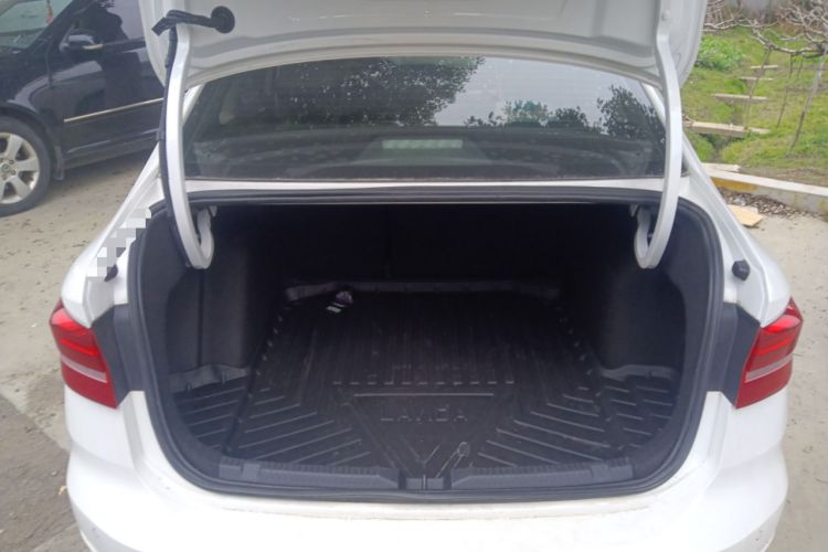 Used Volkswagen Lavida 2019 1.5L Automatic Comfort Edition China VI Standard
