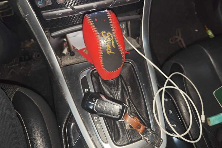 Used Ford Edge 2016 EcoBoost 245 Four-Wheel Drive Titanium 7-Seater