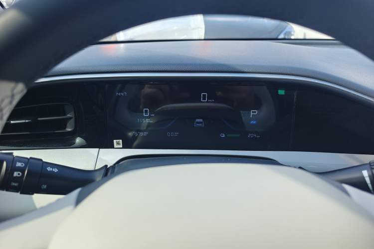 Used Geely Galaxy Geome 2025 310km Youth Edition Instrument Cluster