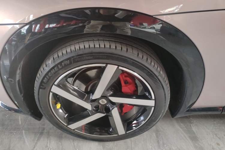 Used Xiaomi Auto YU7 2025 Ultra-Long Range High-Performance All-Wheel-Drive Max Edition