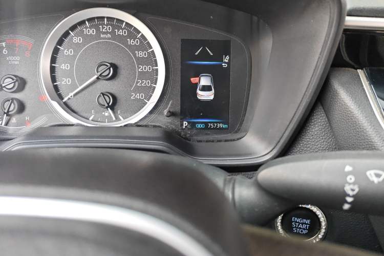 Used Toyota Levin 2023 185T CVT Luxury Edition Odometer Close Up