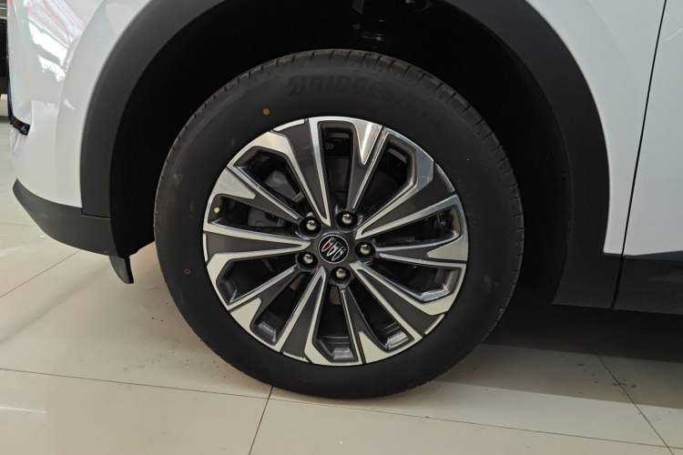 Used Buick Envision 2026 Model Equinox Plus 28T Two-Wheel-Drive Platinum Edition